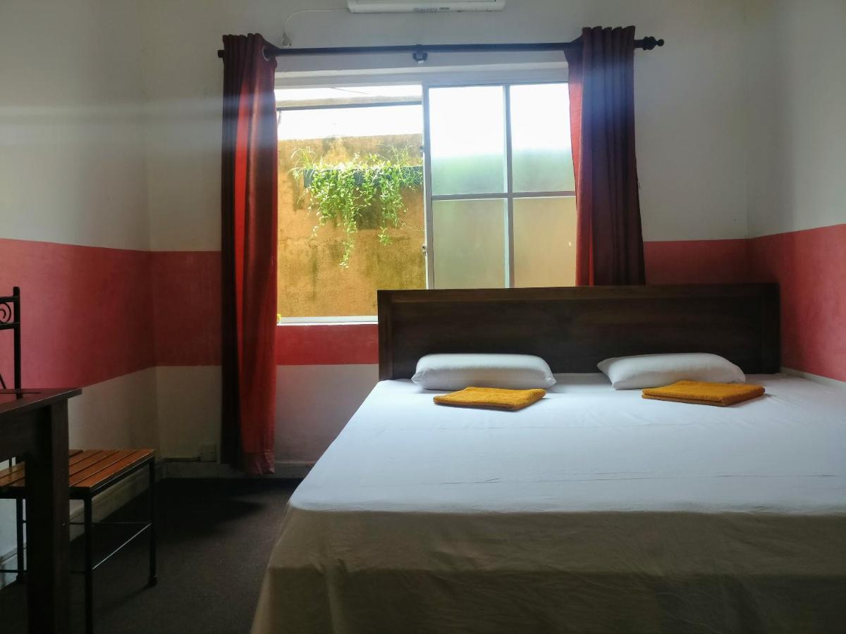 Villa Two Residence 마운트 라비니아 외부 사진